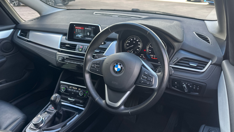 BMW 2 Series 218i Luxury 5dr Step Auto Petrol Estate